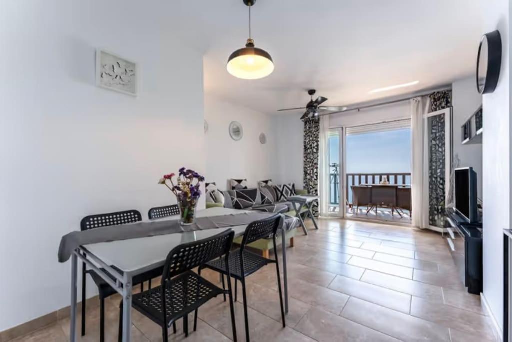 Magnificas Vistas Al Mar Apartment Benalmadena Bagian luar foto