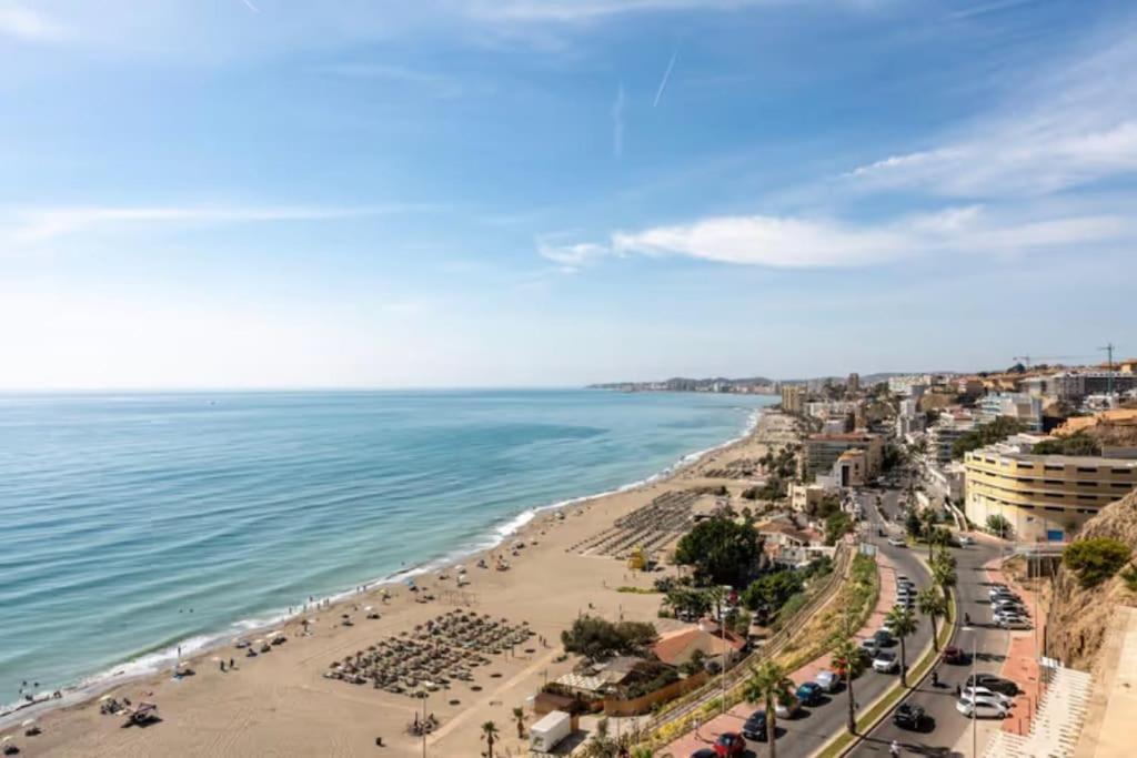 Magnificas Vistas Al Mar Apartment Benalmadena Bagian luar foto