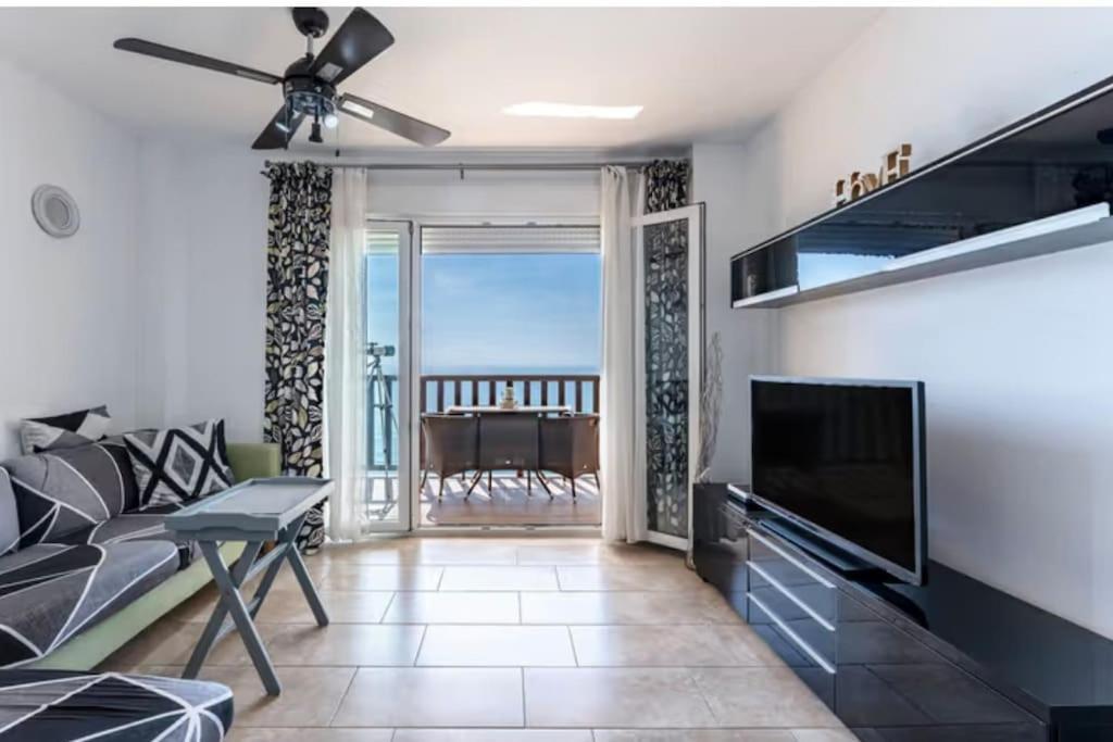 Magnificas Vistas Al Mar Apartment Benalmadena Bagian luar foto