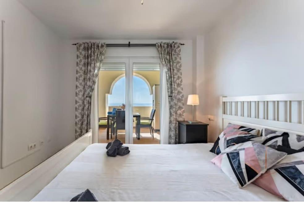 Magnificas Vistas Al Mar Apartment Benalmadena Bagian luar foto