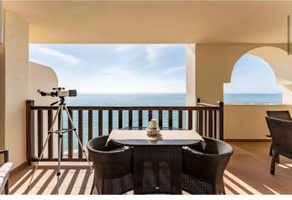 Magnificas Vistas Al Mar Apartment Benalmadena Bagian luar foto