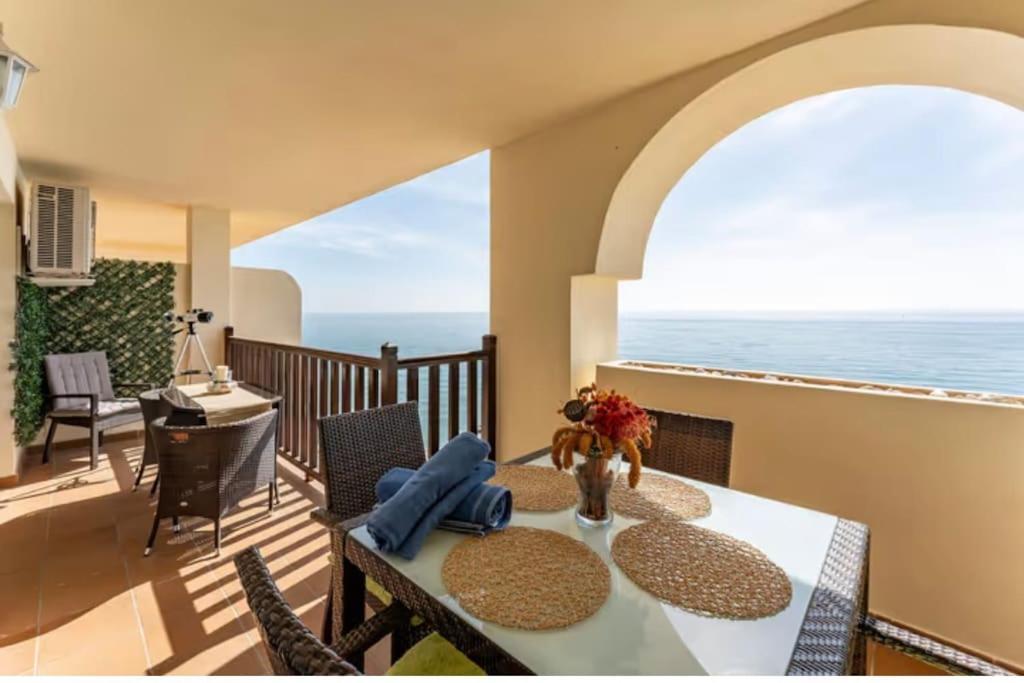 Magnificas Vistas Al Mar Apartment Benalmadena Bagian luar foto
