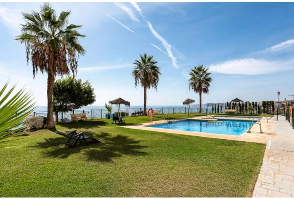 Magnificas Vistas Al Mar Apartment Benalmadena Bagian luar foto