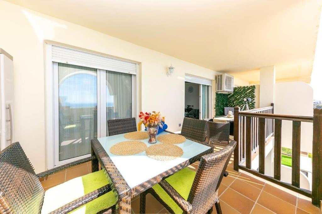 Magnificas Vistas Al Mar Apartment Benalmadena Bagian luar foto